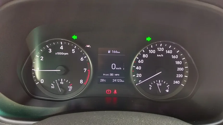 HYUNDAI i30 -