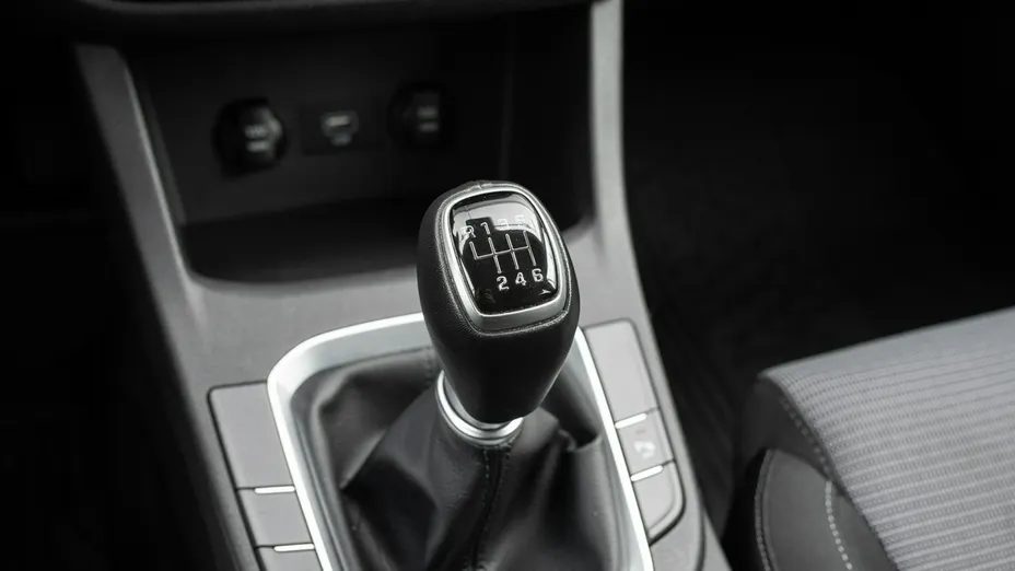 HYUNDAI i30 -