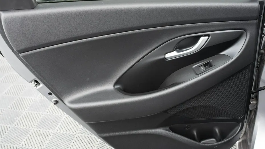 HYUNDAI i30 -
