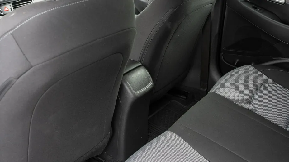 HYUNDAI i30 -