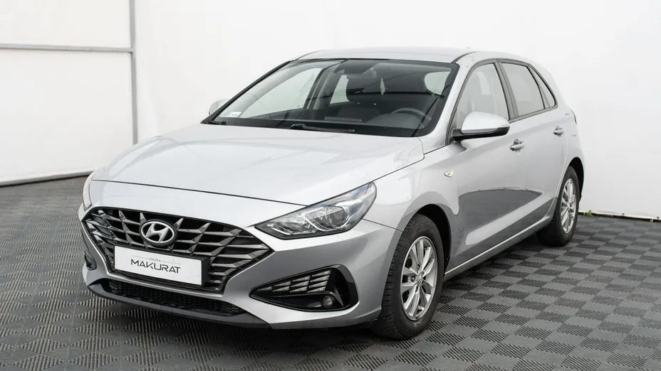 HYUNDAI i30 -