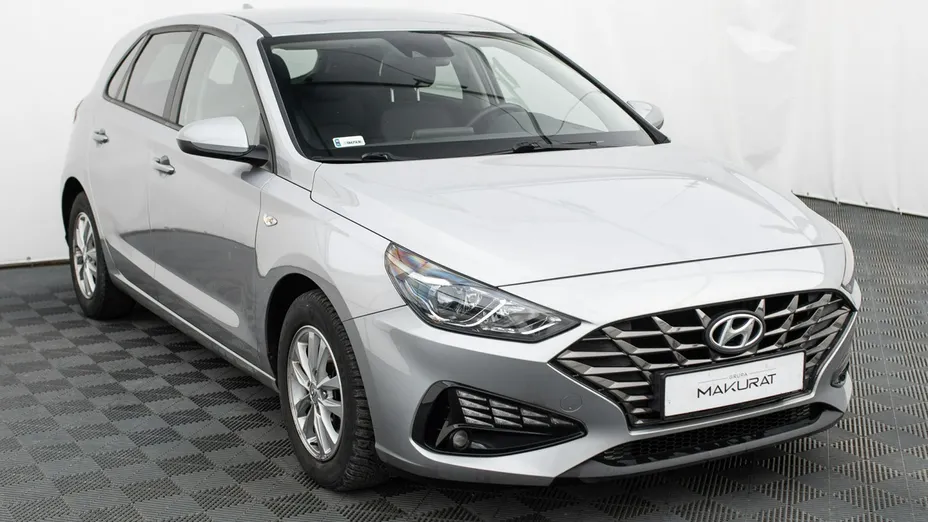 HYUNDAI i30 -