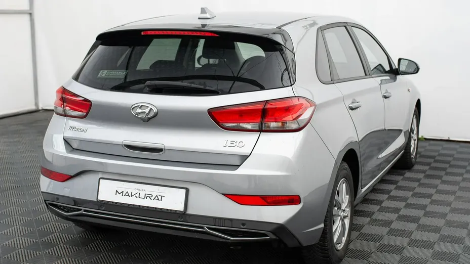 HYUNDAI i30 -