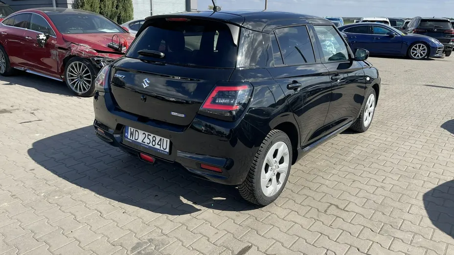 SUZUKI Swift -