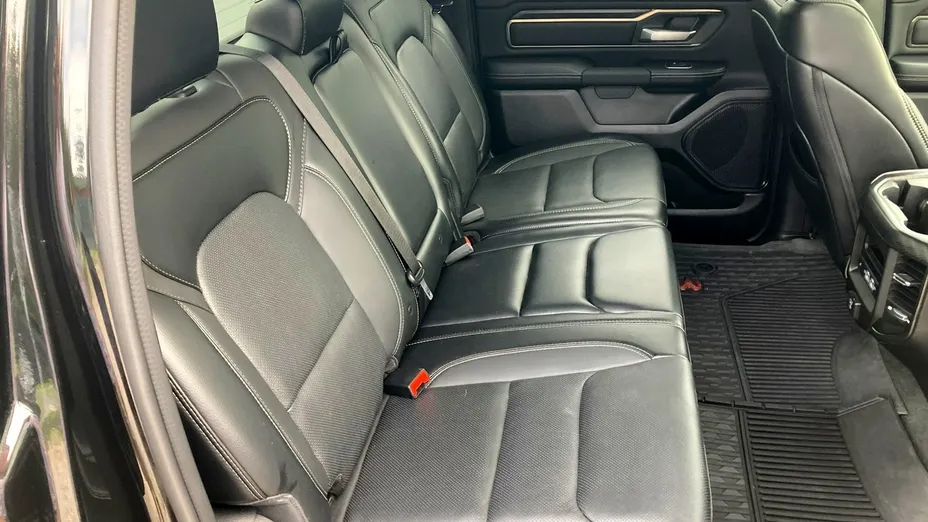 RAM 1500 -