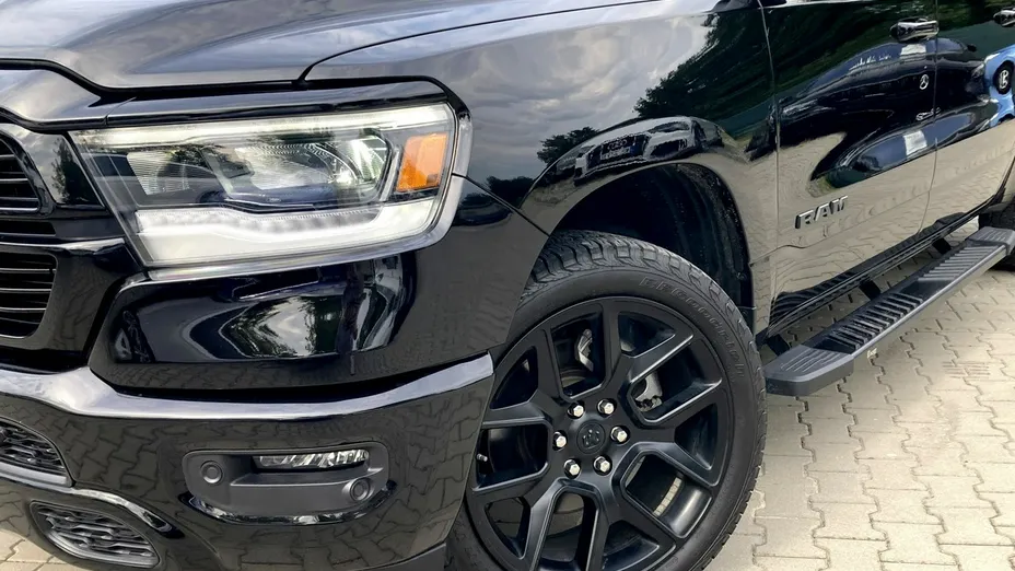 RAM 1500 -