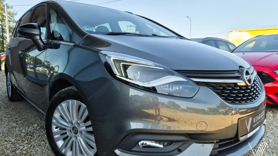 OPEL Zafira -