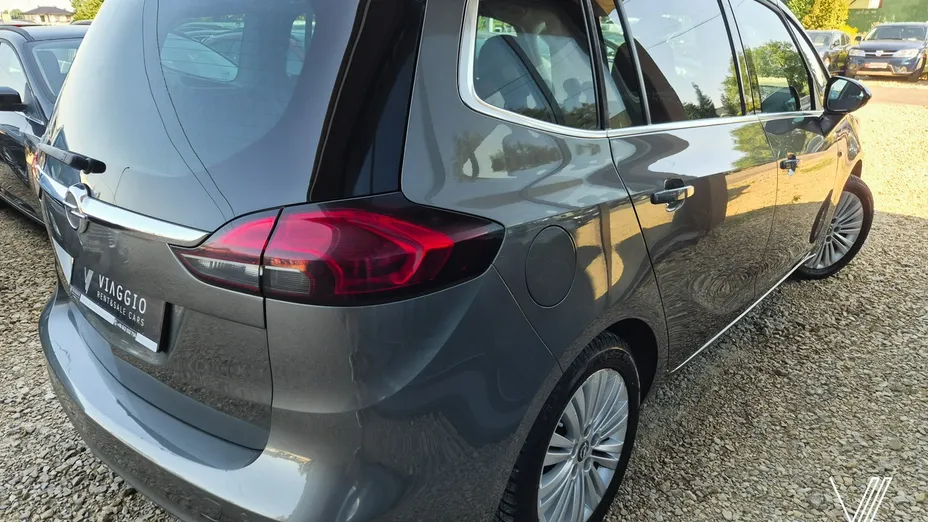 OPEL Zafira -