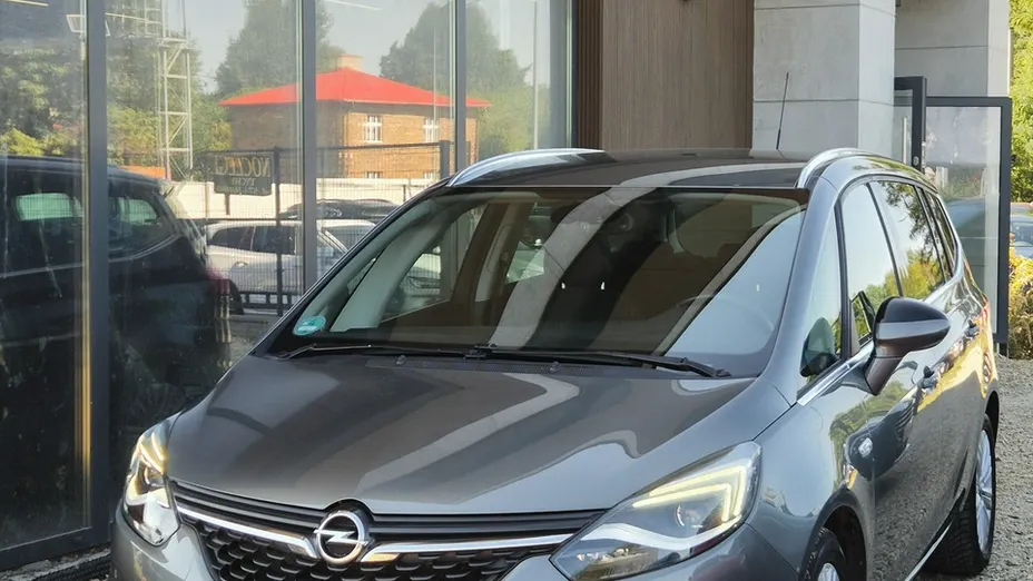 OPEL Zafira -