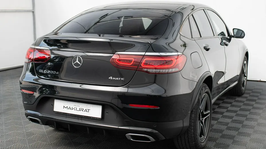 MERCEDES-BENZ GLC -