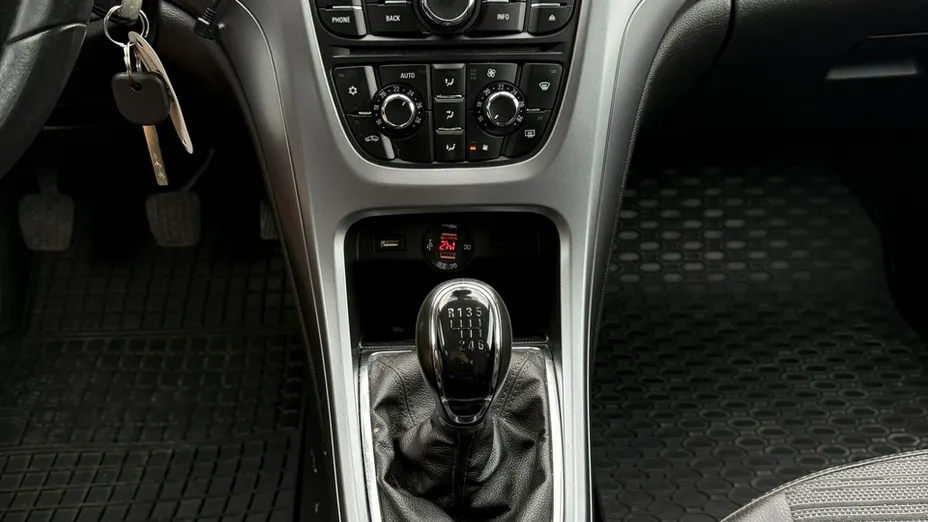 OPEL Astra -