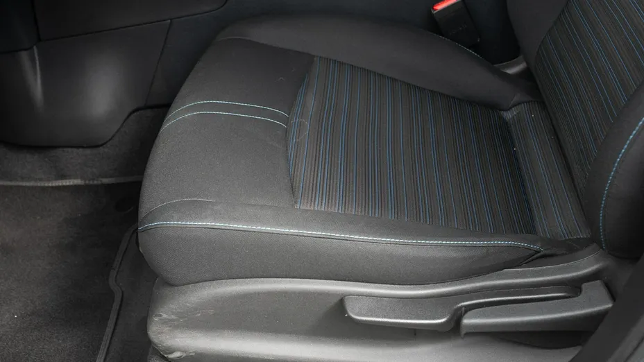 NISSAN Leaf -