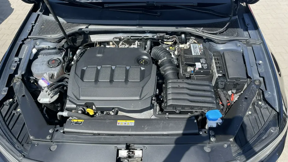 VOLKSWAGEN Passat -