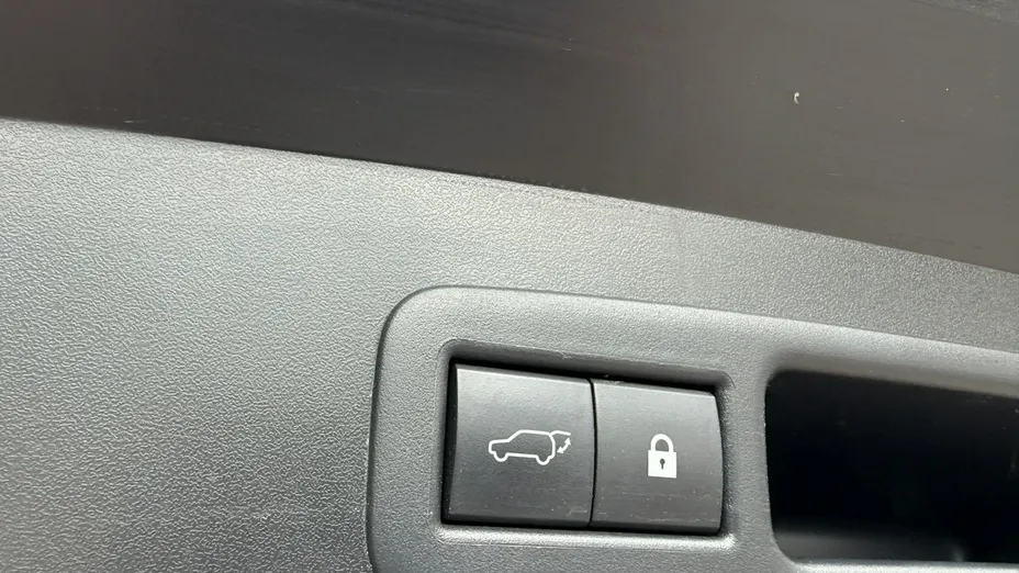 LEXUS UX -