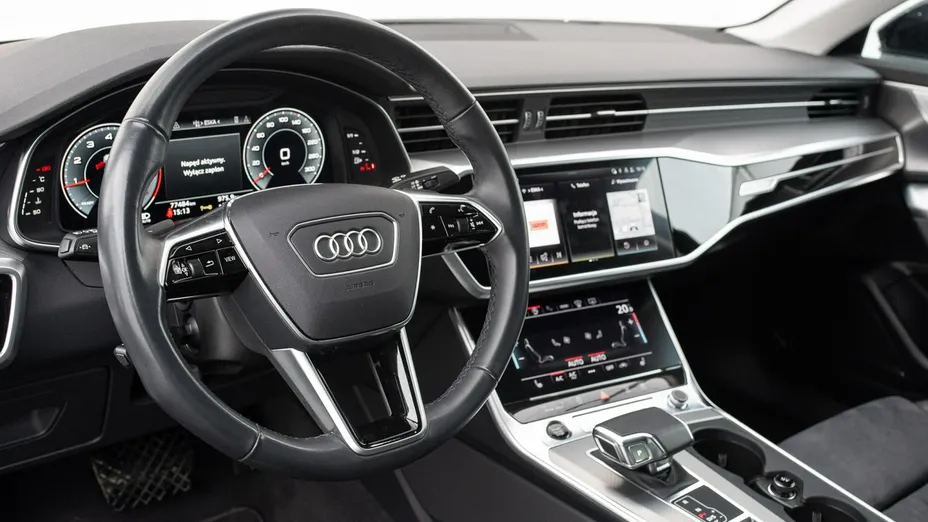AUDI A6 -
