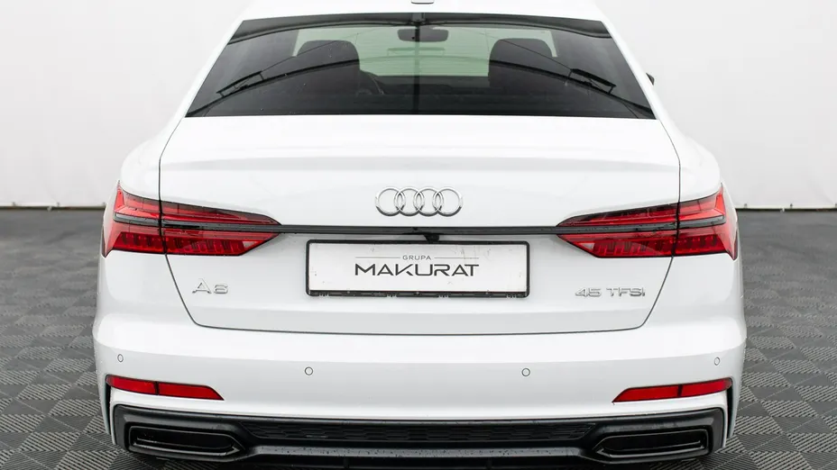 AUDI A6 -