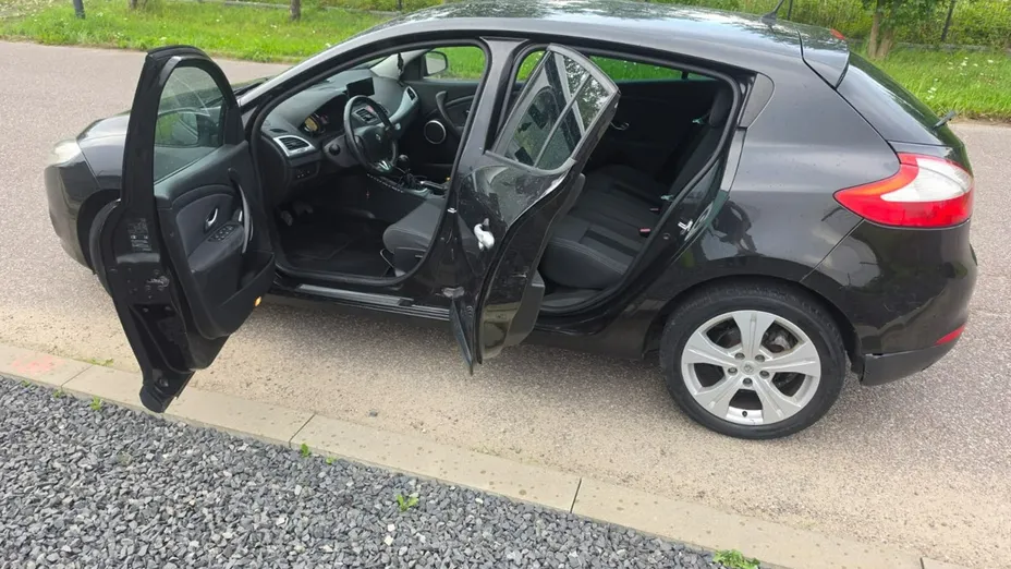 RENAULT Megane -