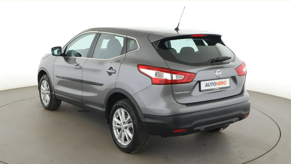 NISSAN Qashqai -
