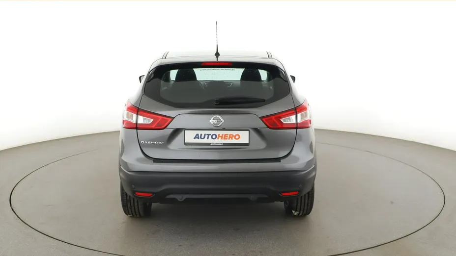 NISSAN Qashqai -