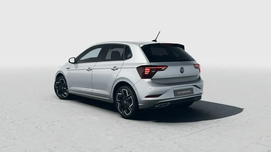 VOLKSWAGEN Polo -