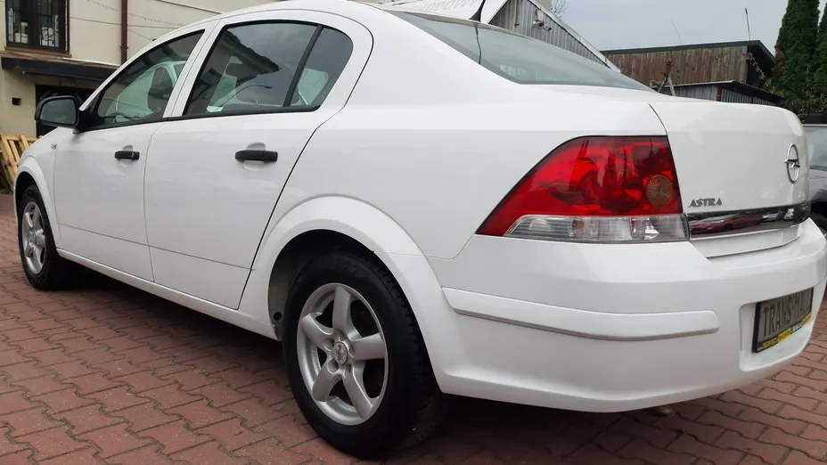 OPEL Astra -