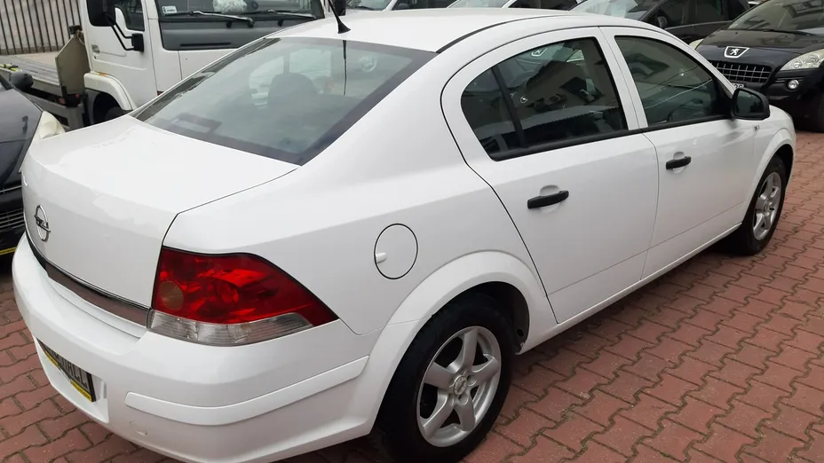 OPEL Astra -