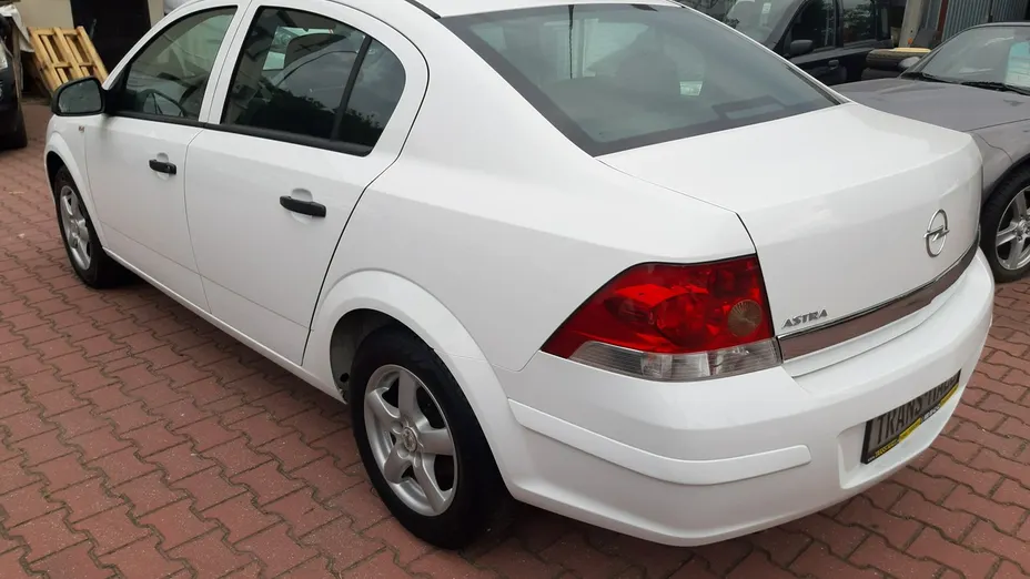 OPEL Astra -