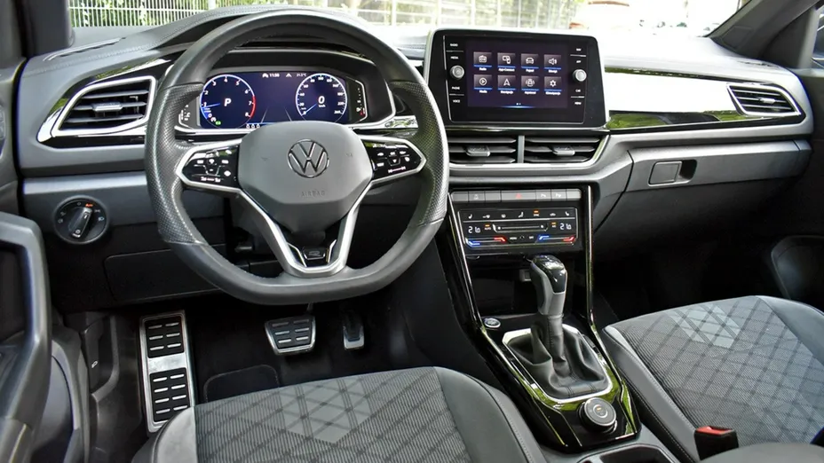 VOLKSWAGEN T-ROC -