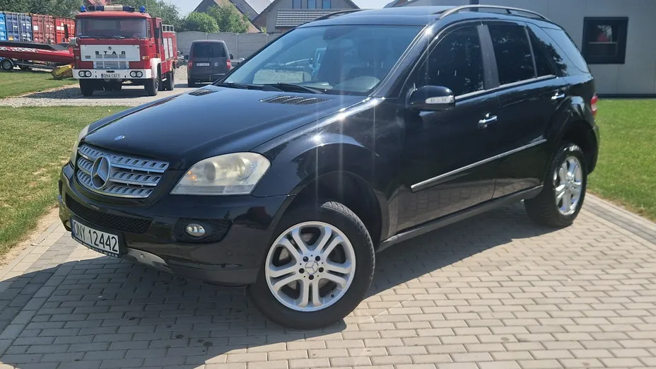 MERCEDES-BENZ ML -