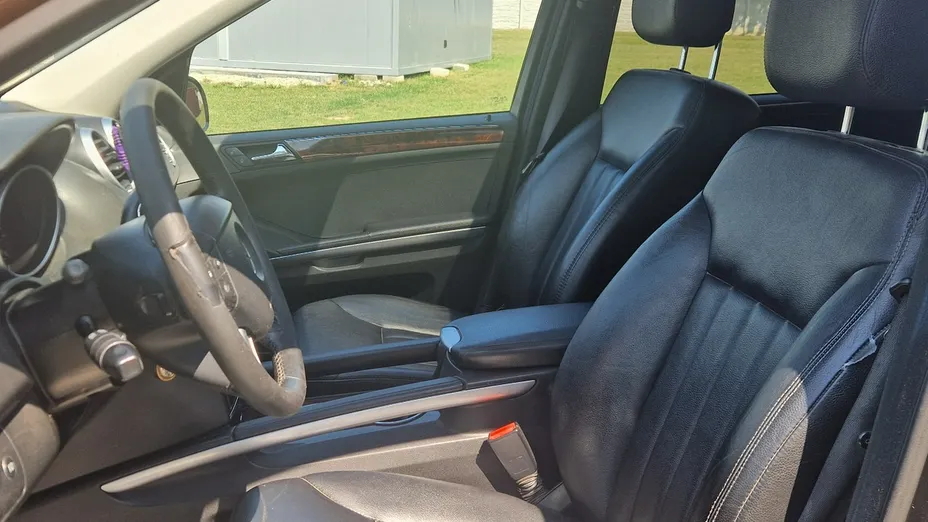 MERCEDES-BENZ ML -
