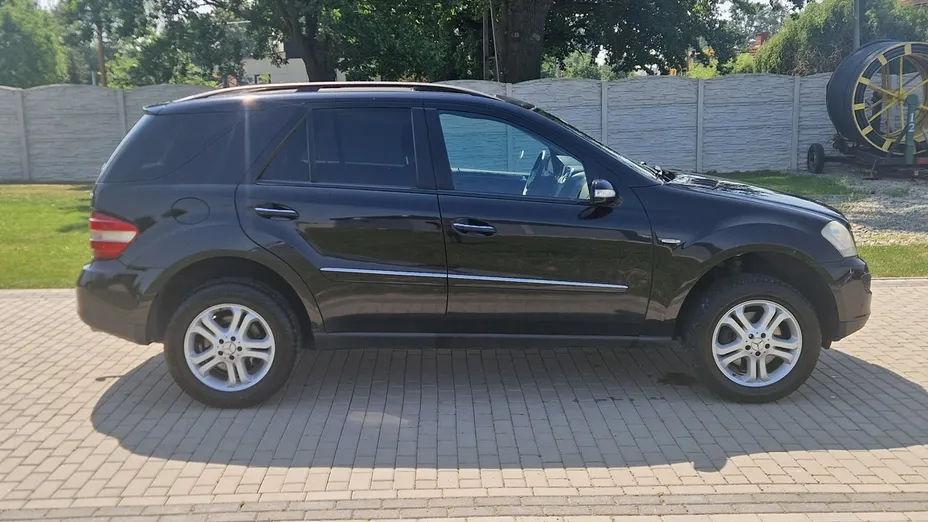 MERCEDES-BENZ ML -