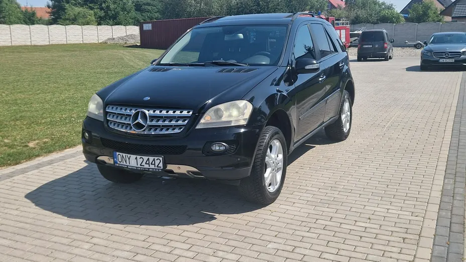 MERCEDES-BENZ ML -