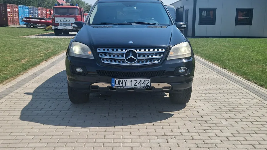 MERCEDES-BENZ ML -