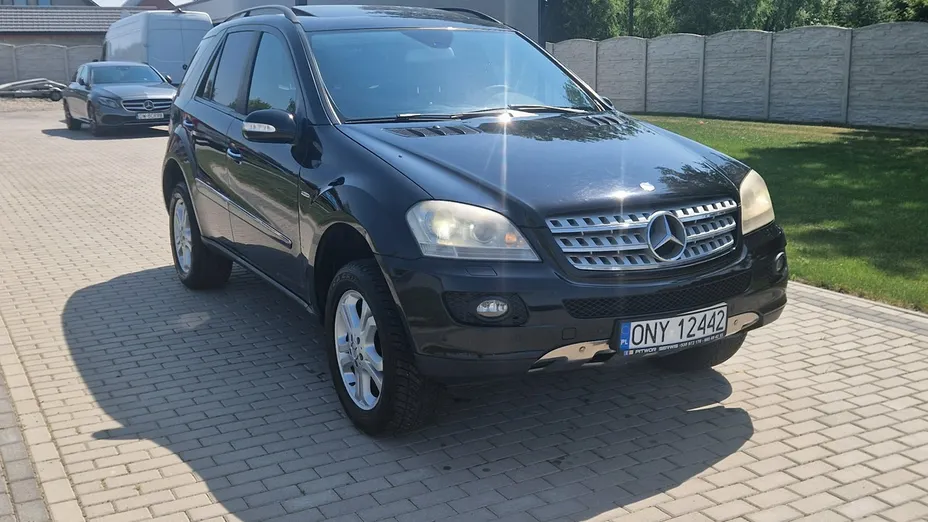MERCEDES-BENZ ML -