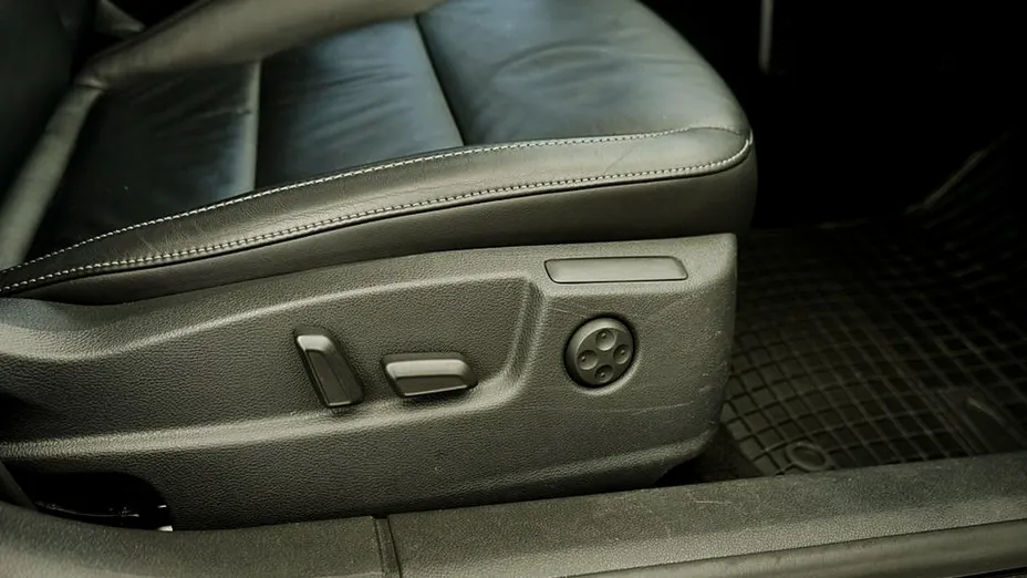 SKODA Superb -