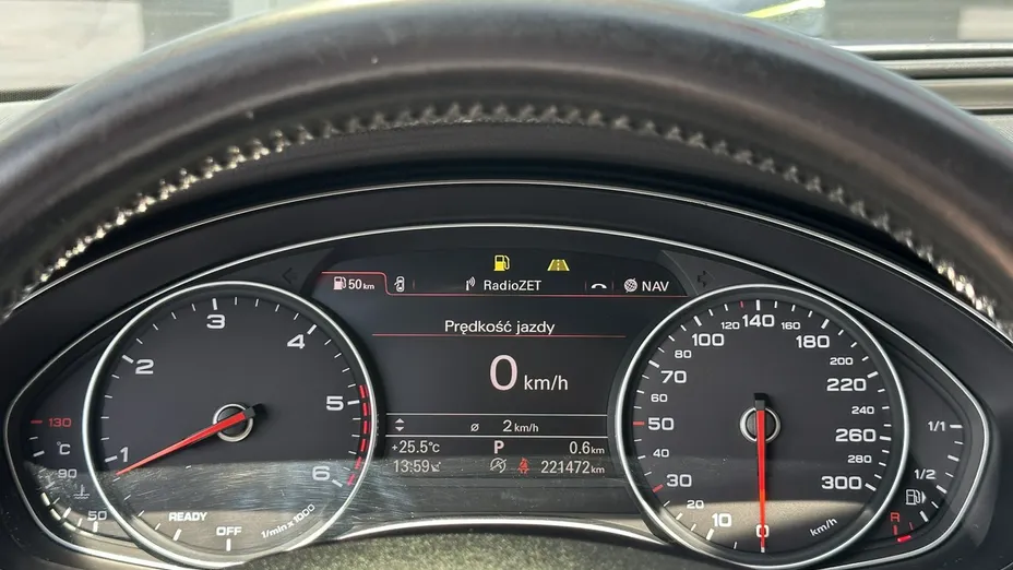 AUDI A6 -