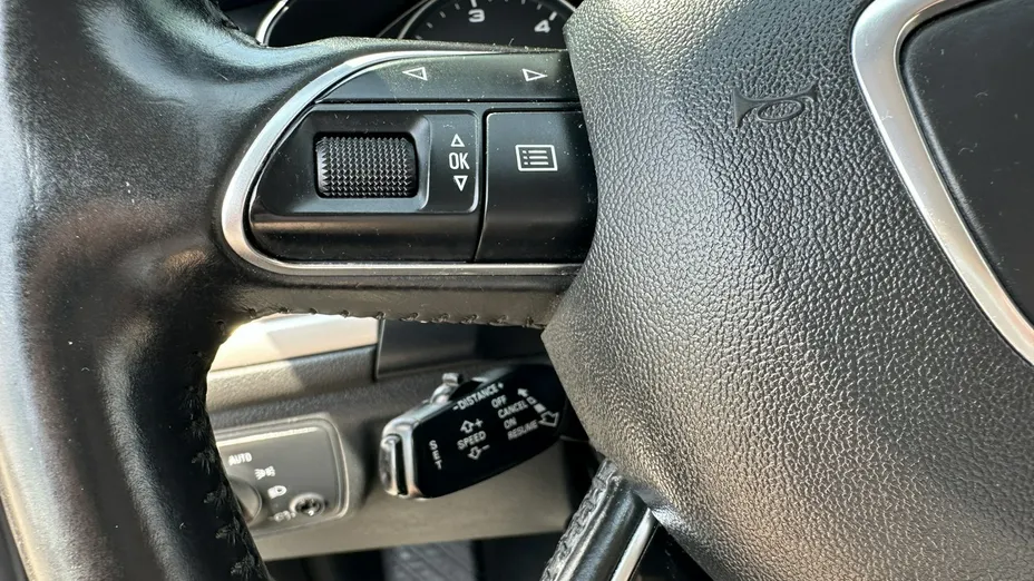 AUDI A6 -