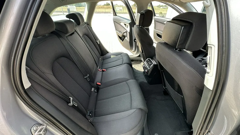 AUDI A6 -