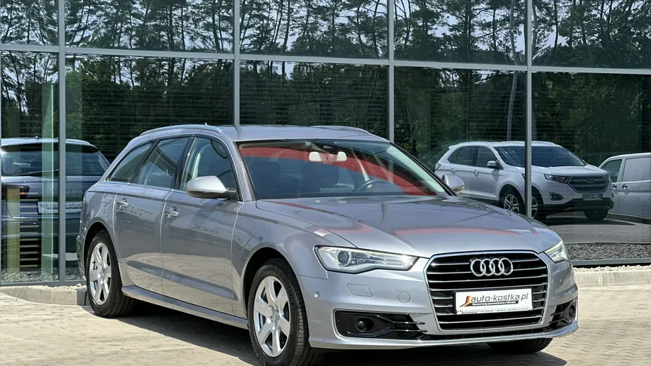 AUDI A6 -