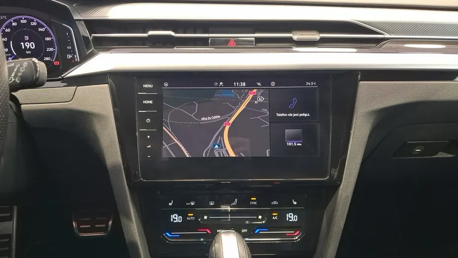 VOLKSWAGEN Arteon -