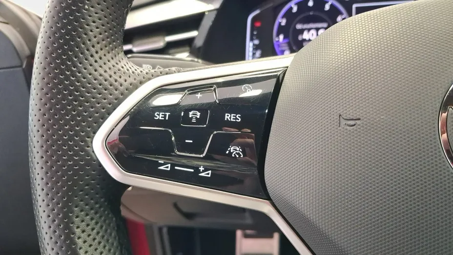 VOLKSWAGEN Arteon -