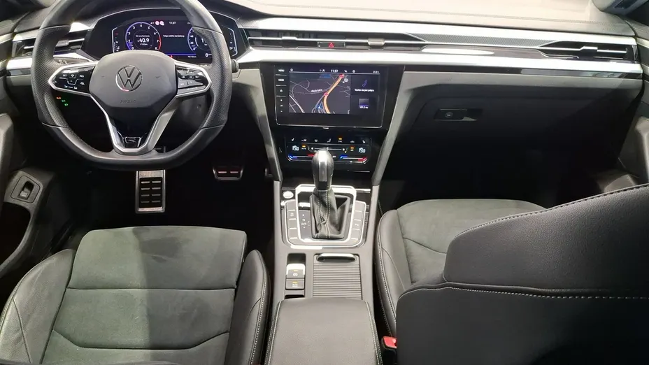 VOLKSWAGEN Arteon -