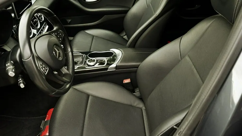 MERCEDES-BENZ C Klasa -