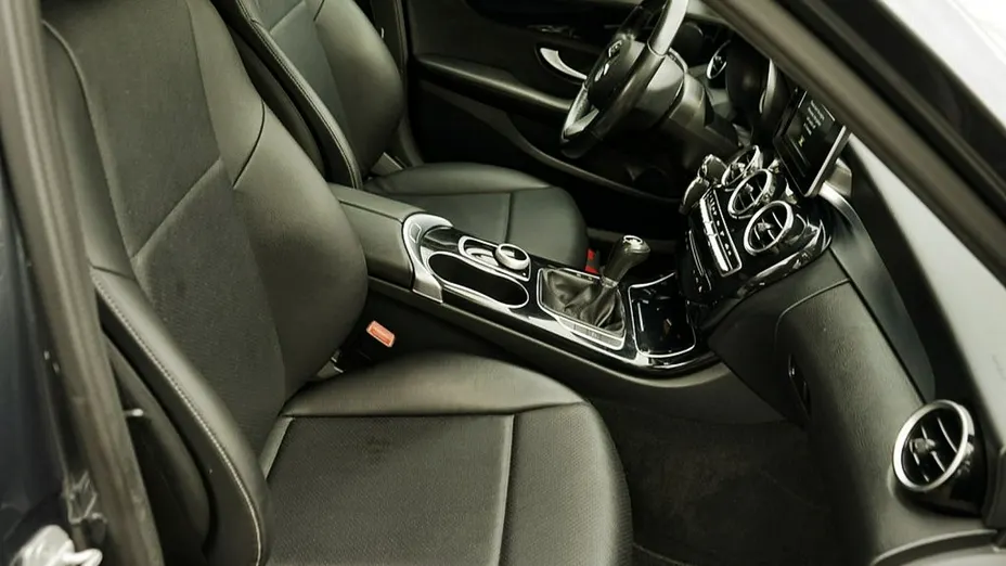 MERCEDES-BENZ C Klasa -