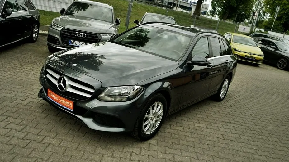 MERCEDES-BENZ C Klasa -