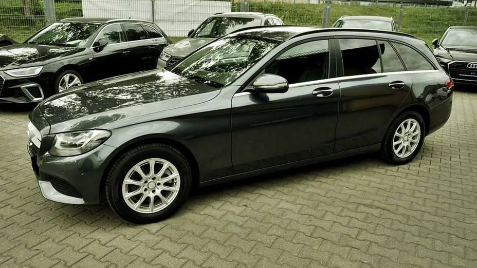 MERCEDES-BENZ C Klasa -