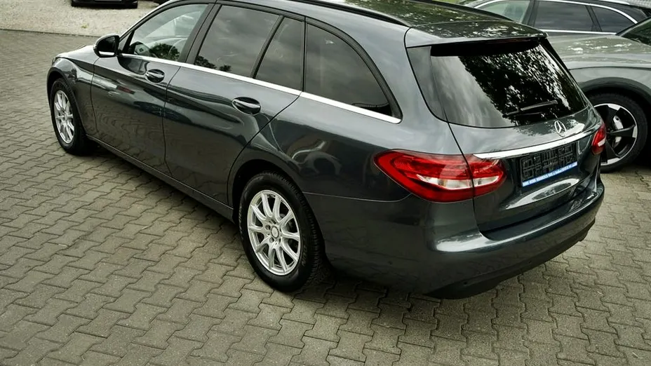 MERCEDES-BENZ C Klasa -