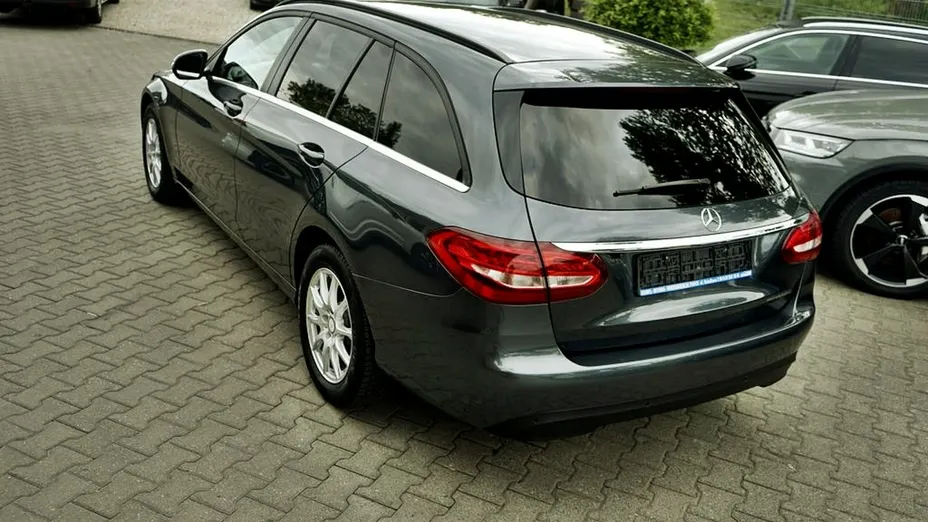 MERCEDES-BENZ C Klasa -