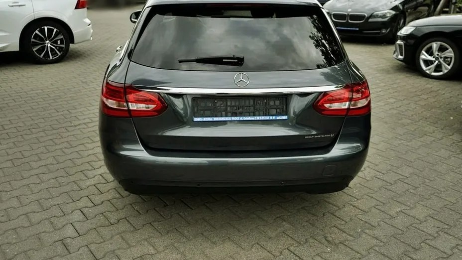 MERCEDES-BENZ C Klasa -