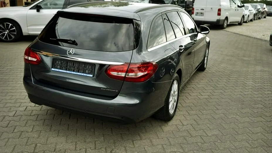 MERCEDES-BENZ C Klasa -